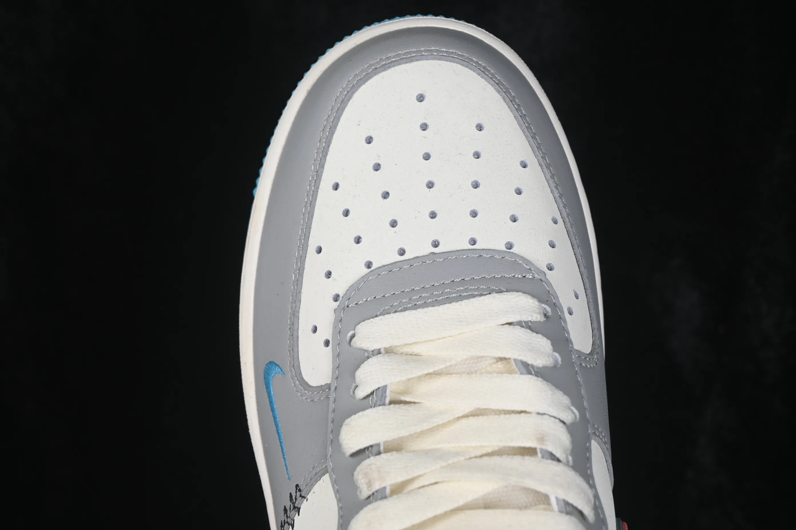 All categories Nk Air Force 1 Air Force series Nk Air Force 1 Low Air Force low-top Nike Air Force 1'07 Low "Ice Island Prelude" Hand-painted graffiti Ice Island Prelude Air Force One low-top casual sneakers LJ8822-616